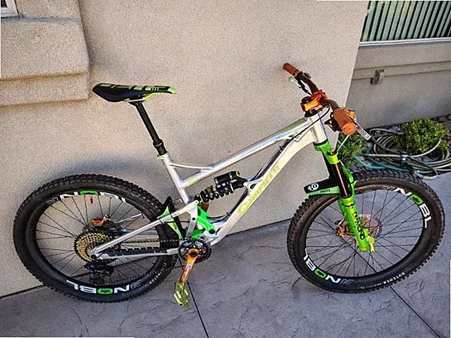 2020 canfield Balance 27.5 Large, Onyx hubs, Carbon rims, Hope and more