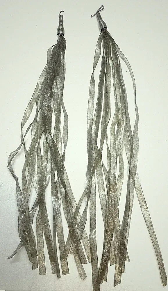 NOS Schwinn vintage Hunt Wilde bicycle Streamers 1 PAIR Sparkle SILVER