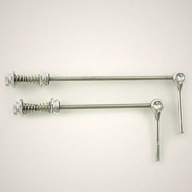 OMNI Racer WORLDS LIGHTEST Race-Lite Titanium Alloy Road Skewers 46g: SILVER