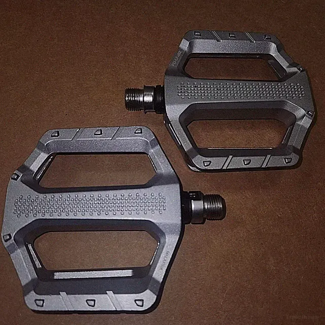 Shimano EF202 Flat Silver Bicycle Pedals PD-EF202 Everyday NO PACKAGE